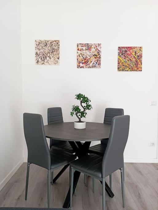 Andrea Central Apartment Барі Екстер'єр фото